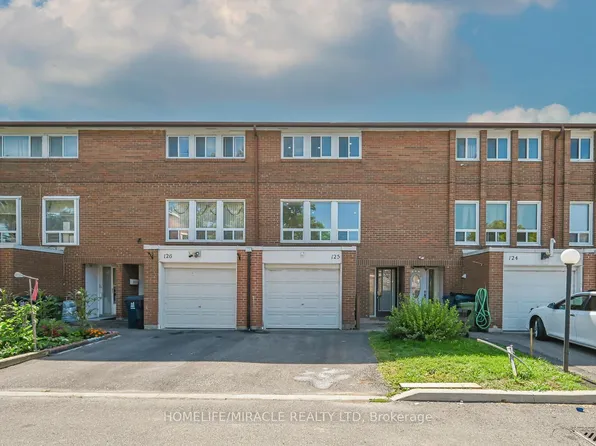 6466 Finch Ave W #125, Toronto, ON M9V 1T4
