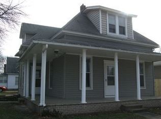 1302 1st St SW, Cedar Rapids, IA 52404