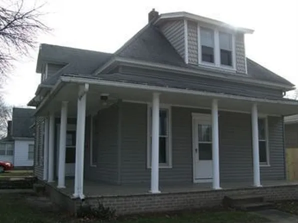 1302 1st St SW, Cedar Rapids, IA 52404