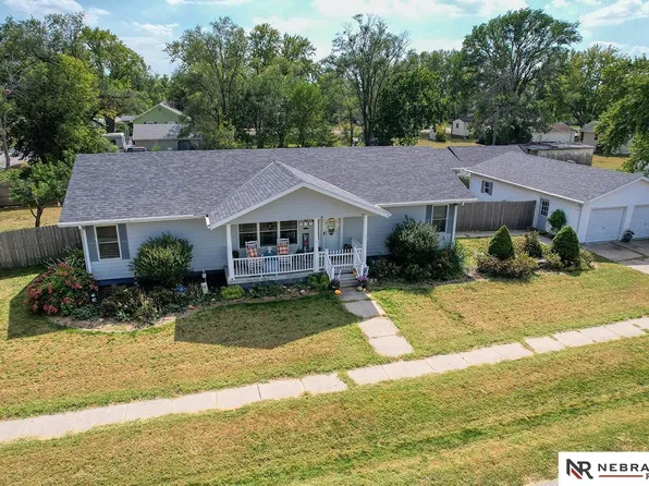 755 5th St, Greenwood, NE 68366