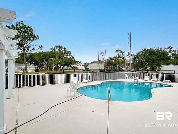 3rd image of 24613 Tarpon Ln
