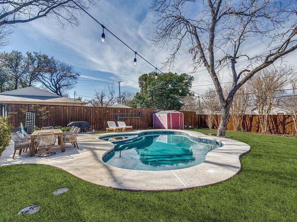 1st image of 10011 Lake Gardens Dr