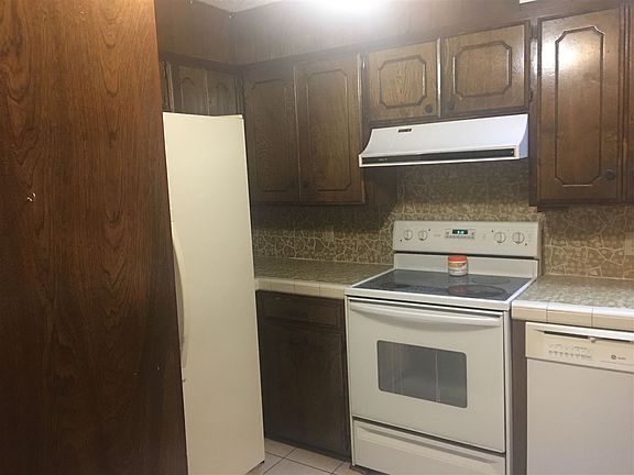 4th image of 202 NW 74th St