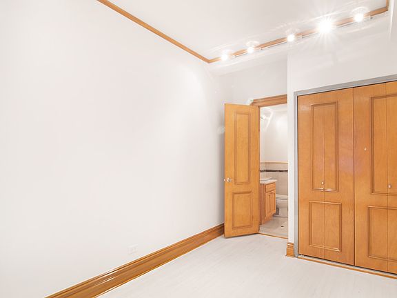 4th image of 145 W 58th St #7M