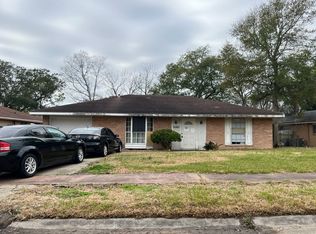 11307 Barrett Brae Dr, Houston, TX 77072
