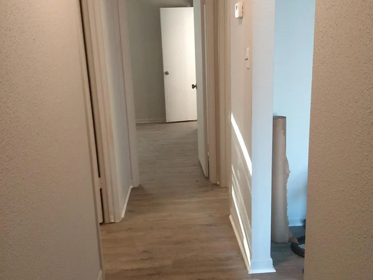 412 Fisher St — Photo 8