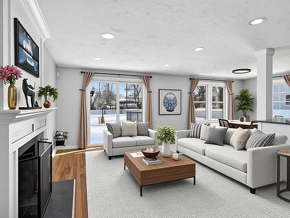 5th image of 202 Prospect St