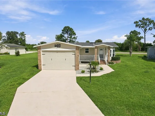 19867 Eagle Trace Ct, North Fort Myers, FL 33903