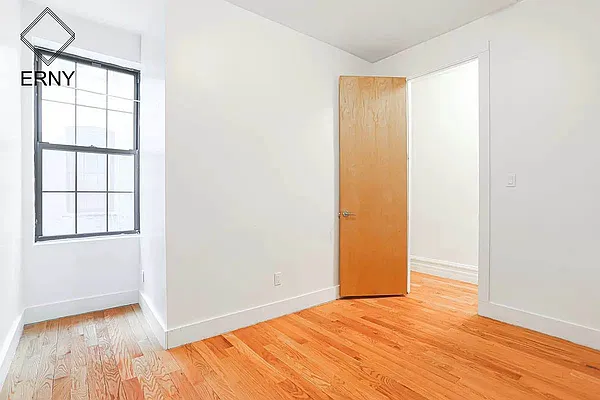 Rented by Benyamin Fattakhov, LREB | media 11