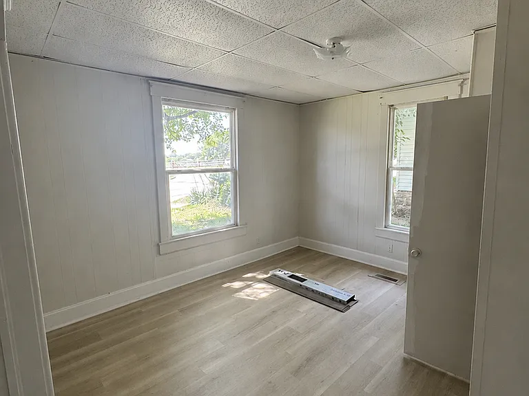 934 N National Ave — Photo 7