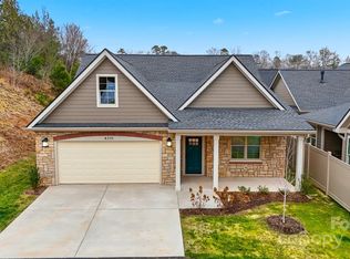 831B Wynnshire Dr, Hickory, NC 28601