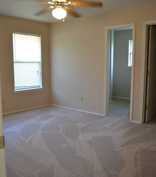 3006 Gus Dr — Photo 7