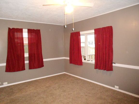 4th image of 2712 Sibley Ave