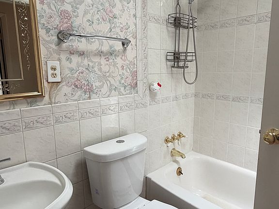 5th image of 1667 S Yarrow Ct
