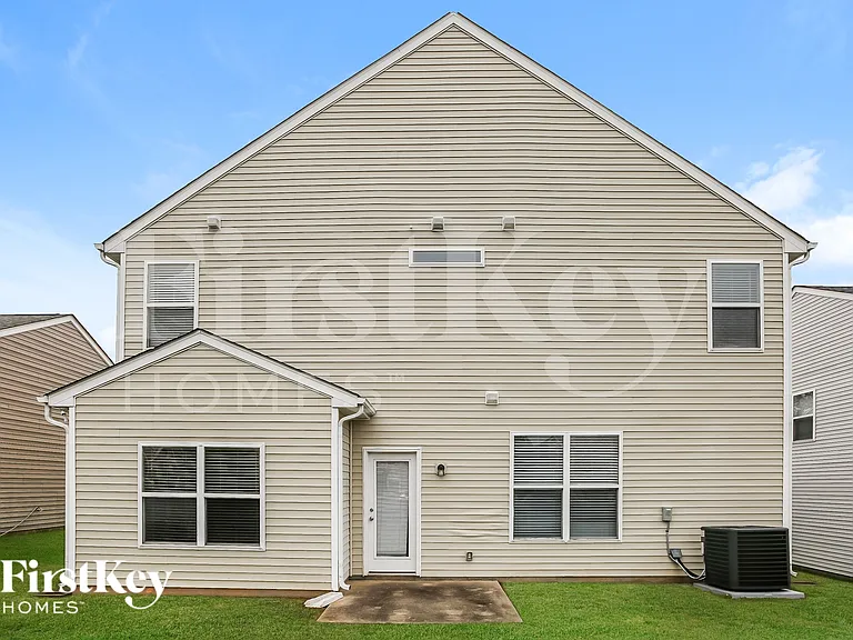 613 Latimer Way — Photo 14