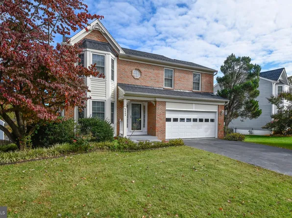 5404 Lomax Way, Woodbridge, VA 22193