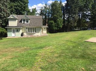 21 Oak Hill Rd, Clifton, NJ 07013