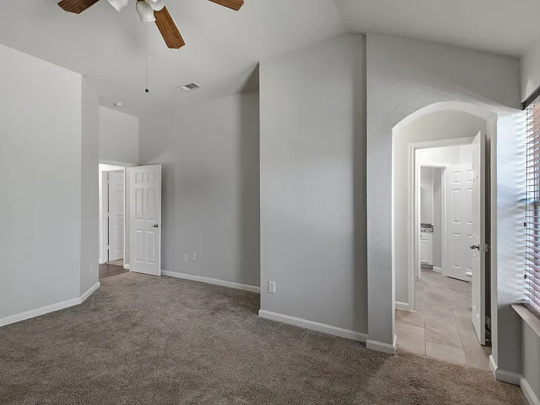 9309 Stonewood Dr — Photo 39