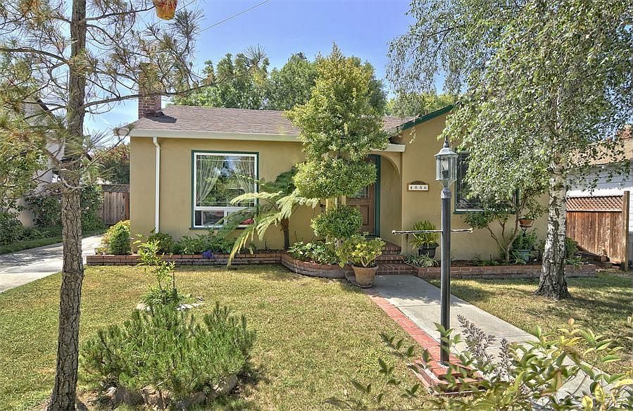 1st image of 4056 Holly Dr