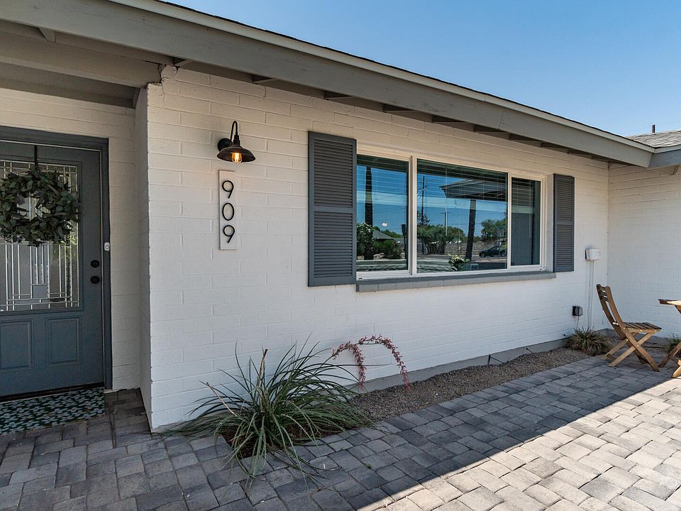 1st image of 909 E LOYOLA Drive
