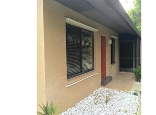 622 SE 20th Ct, Cape Coral, FL 33990