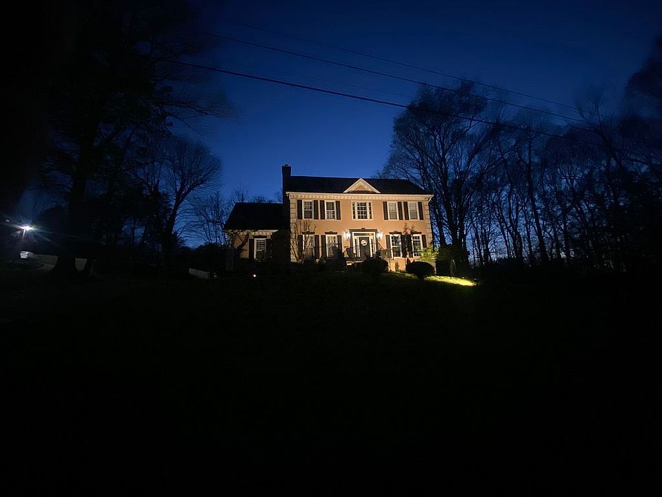 1st image of 2702 Wakefield Dr