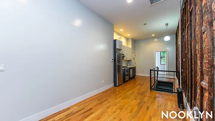 Rented by Nooklyn NYC LLC | media 22