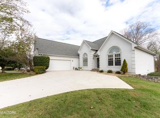 7654 Racing Run Rd, Knoxville, TN 37920