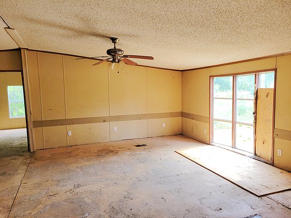 5th image of 14245 E Highway 136
