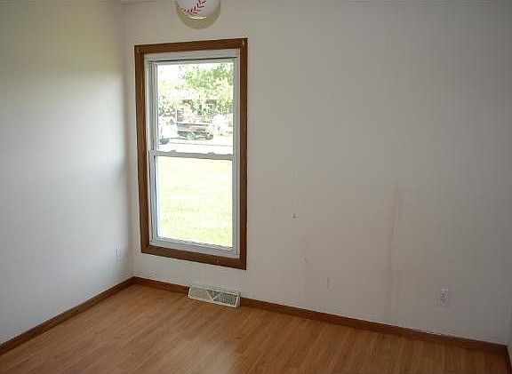 3rd image of 501 Saratoga Ave
