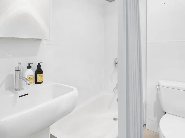 134 East 22nd Street image 6 of 7