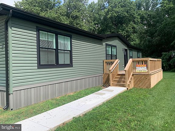 2nd image of 27 Summer Dr