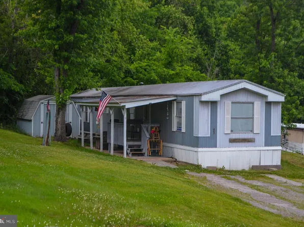 2001 Red Bank Rd Trailer 407, Dover, PA 17315