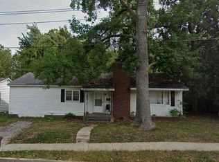 403 S Oakland Ave, Carbondale, IL 62901