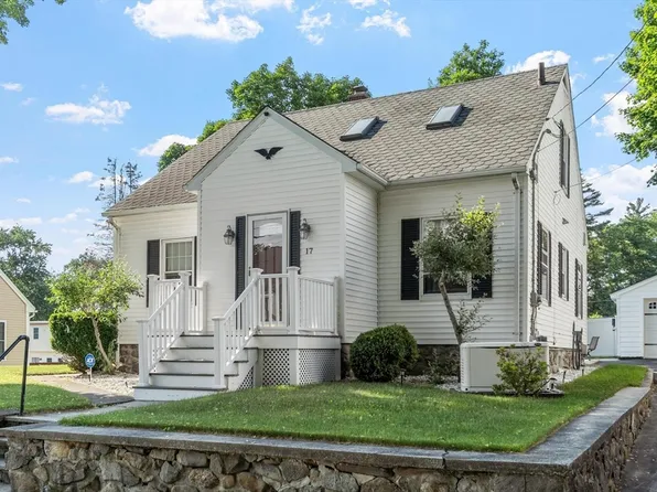 17 Tedesco Rd, Methuen, MA 01844