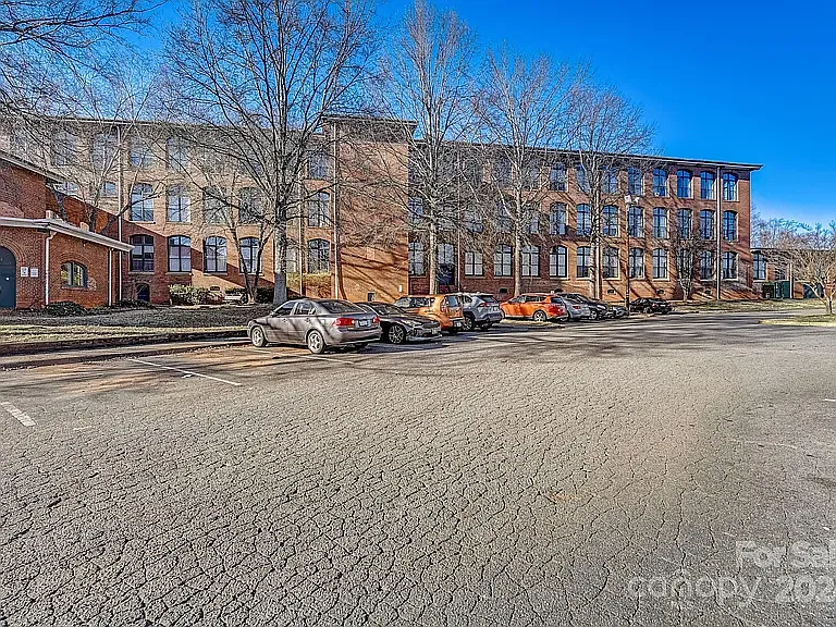 201 S Hoskins Rd #321 — Photo 23