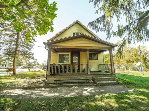 4 Wendel St, Depew, NY 14043