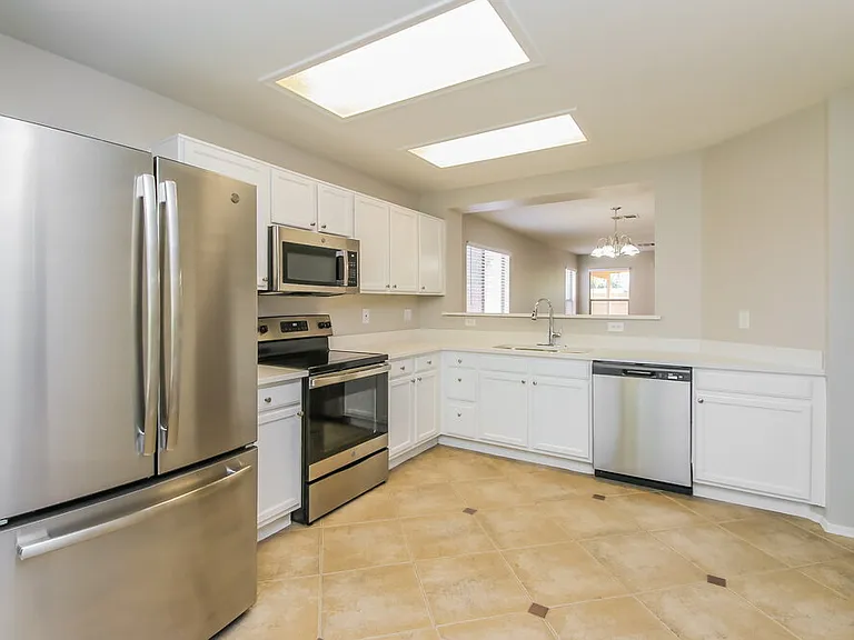 5743 E Flossmoor Cir — Photo 6