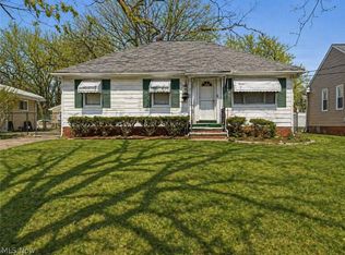 16241 Glenburn Ave, Maple Heights, OH 44128