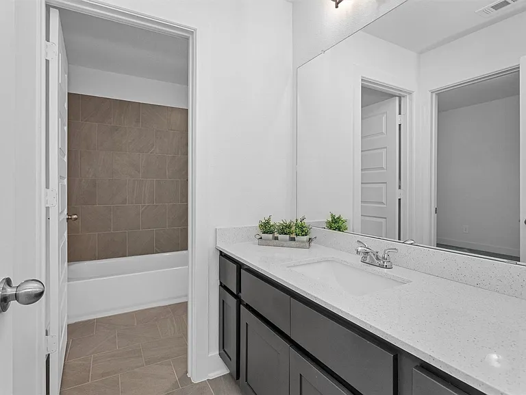 634 Cibolo Creek Dr — Photo 40