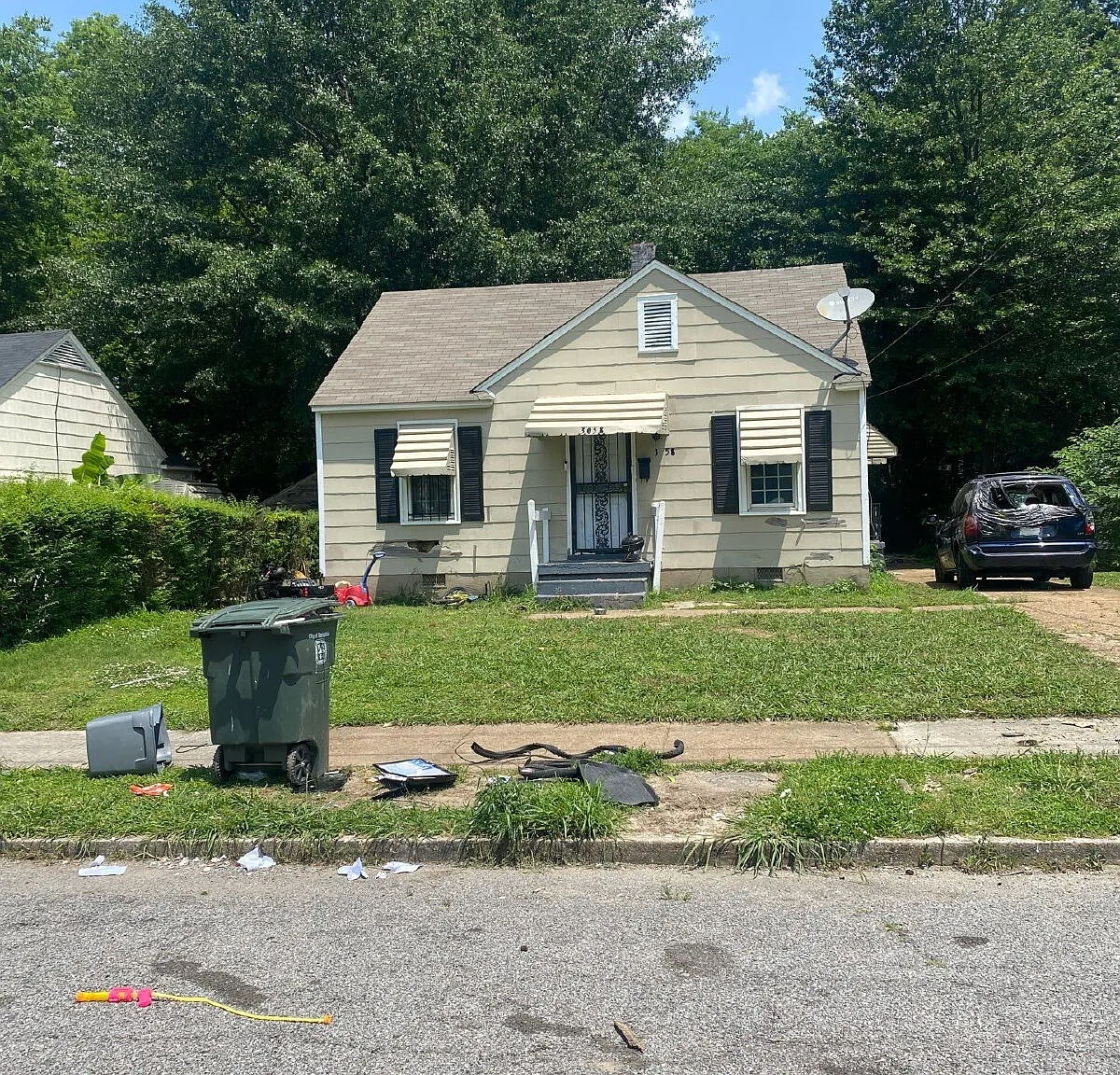 2 bed, 1.0 bath, 761 sqft, $1,200 — Photo 1