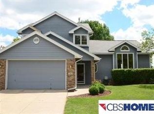 1905 Skyhawk Ave, Papillion, NE 68133