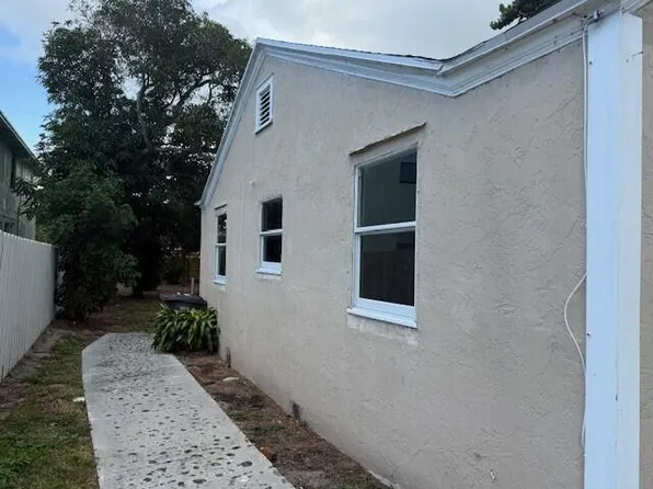 906 13 Street, West Palm Beach, FL 33401