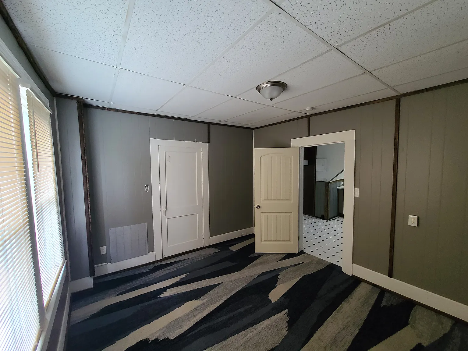 2 bed, $950 — Photo 2