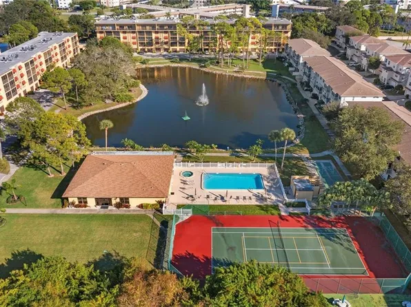 5750 80th St N Unit D103, Saint Petersburg, FL 33709