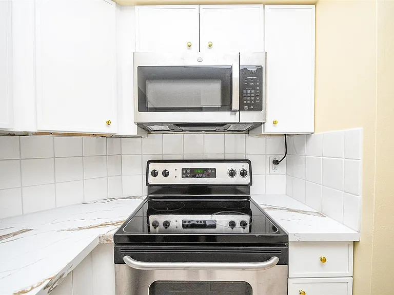 5200 Weslayan St #311 — Photo 16