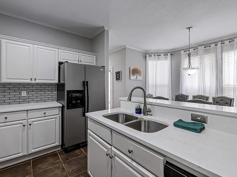 6011 Barrington Ct — Photo 14