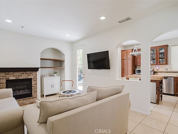 5th image of 24444 Montevista Cir