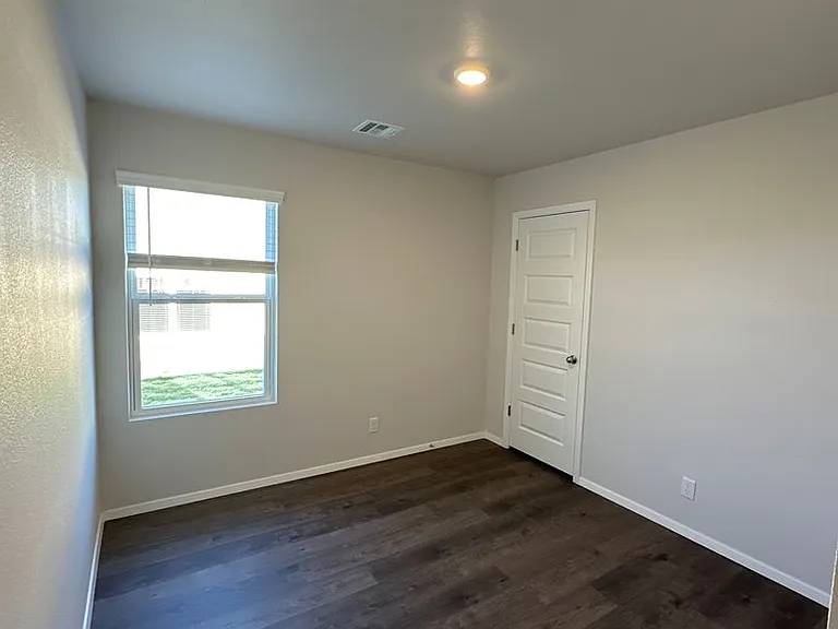 8205 E Oakland St — Photo 8
