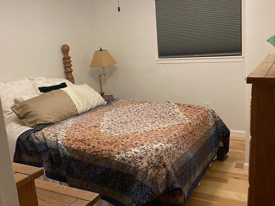 1st image of 4012 Calle Del Prad SW #B